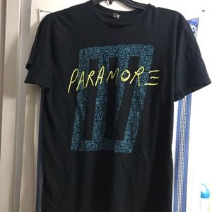 PARAMORE BAND TEE⚡️
